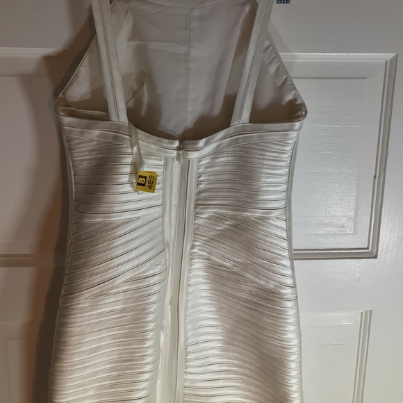 🌺BCBGMAXAZIA SLIMMING BANDAGE DRESS - Picture 8 of 14